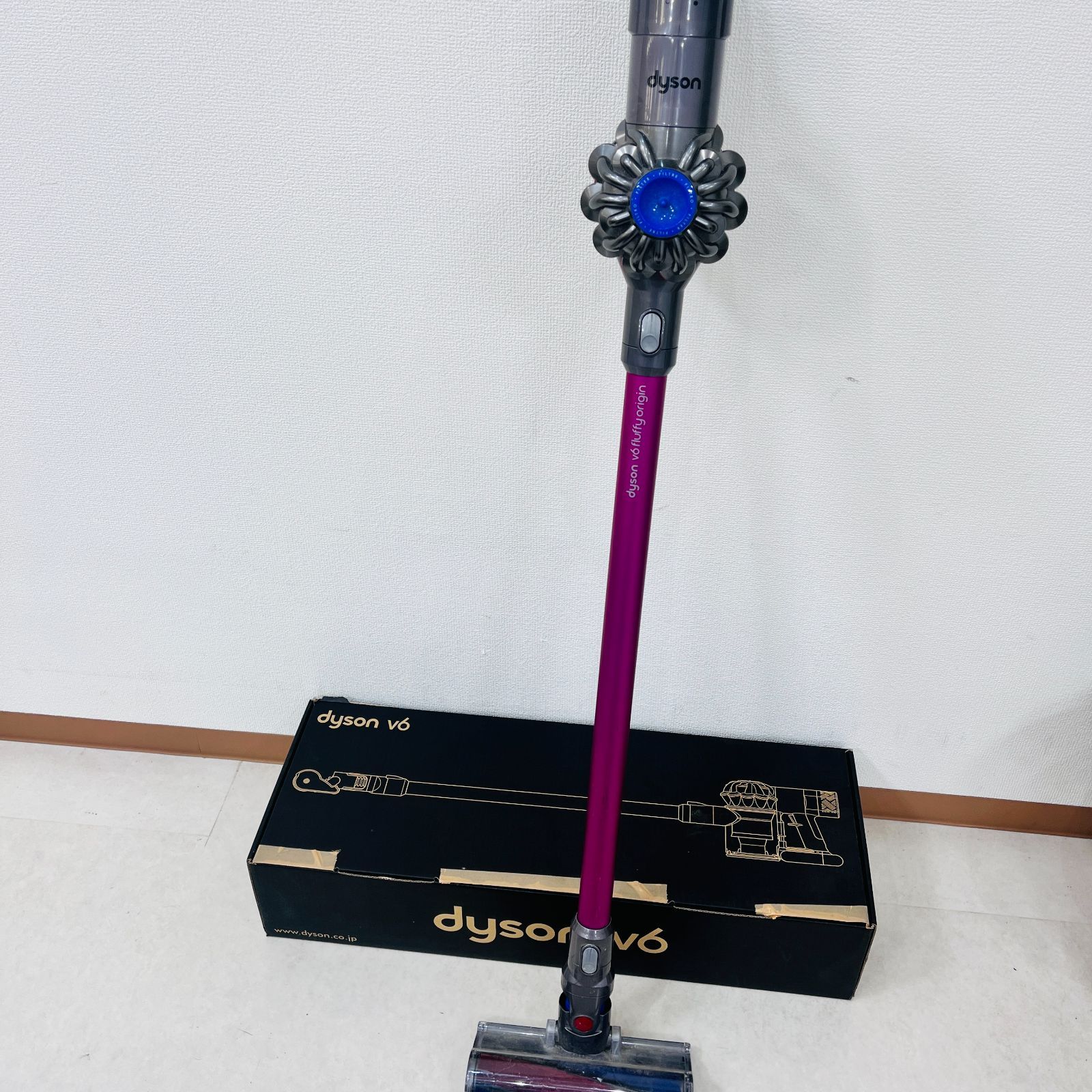 dyson ダイソン v6 FLUFFY ORIGIN 掃除機 コードレスクリーナー sv-09