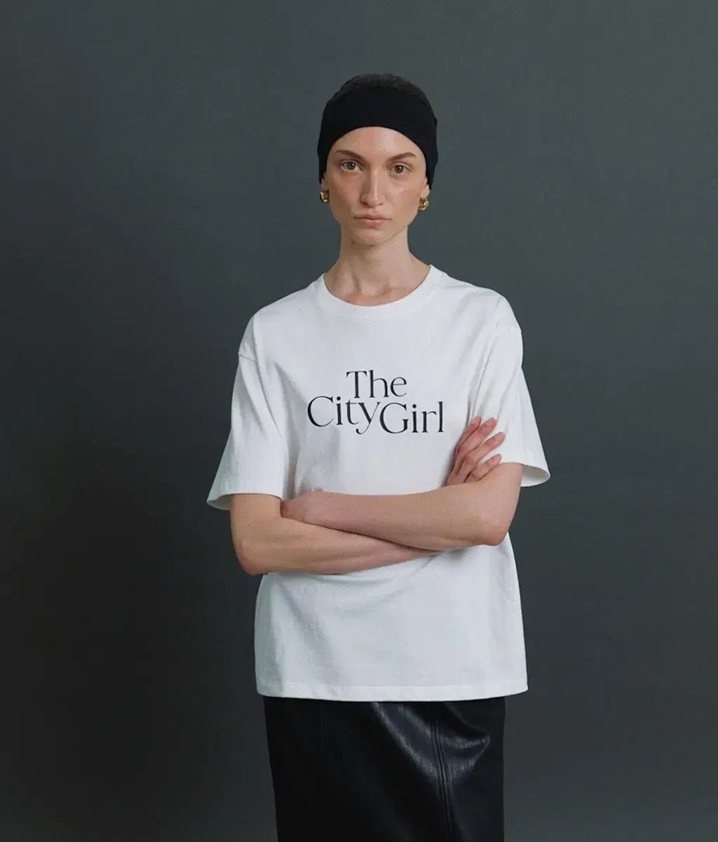 lo61 ザ シティガール Tシャツ アイボリー
