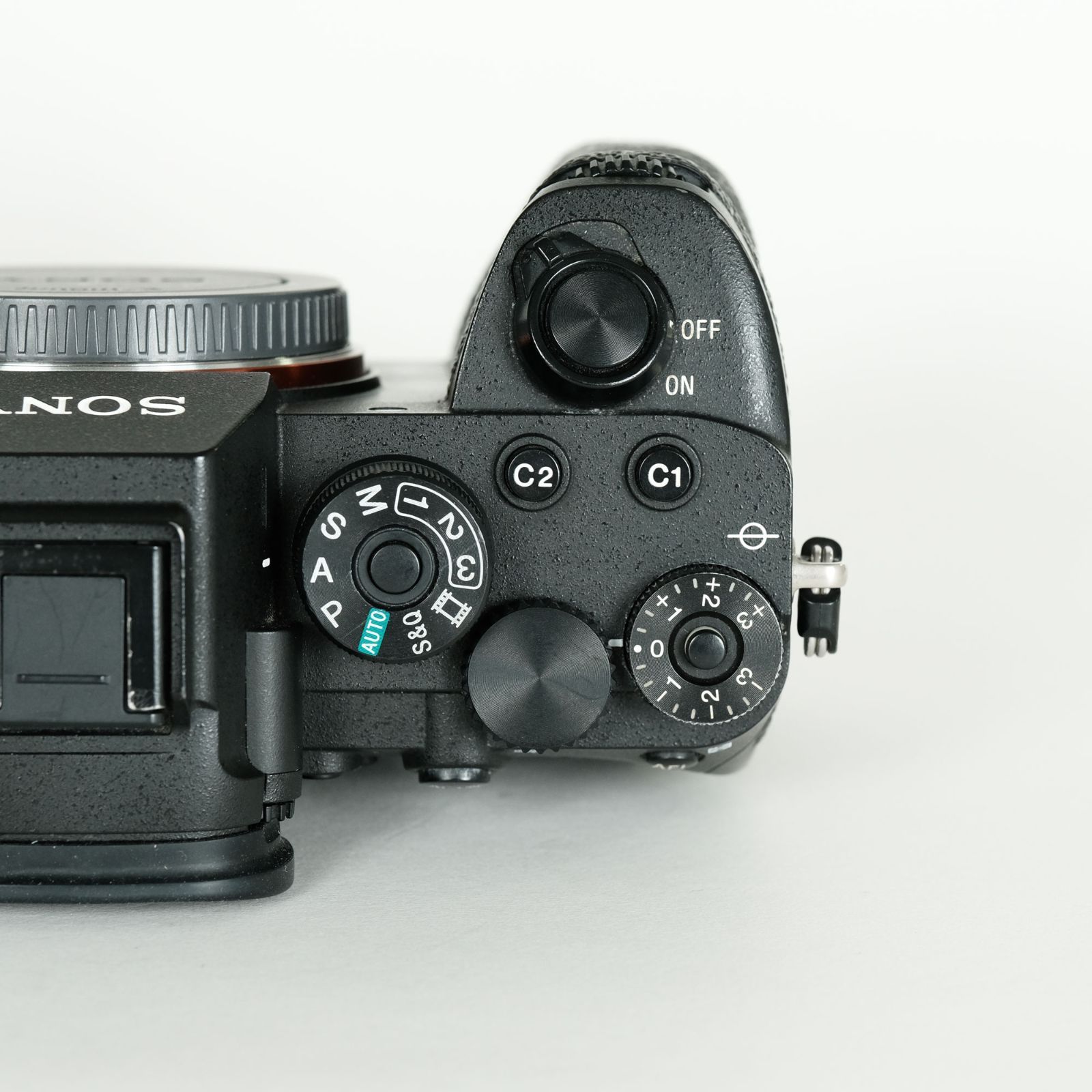 ILCE-9M2