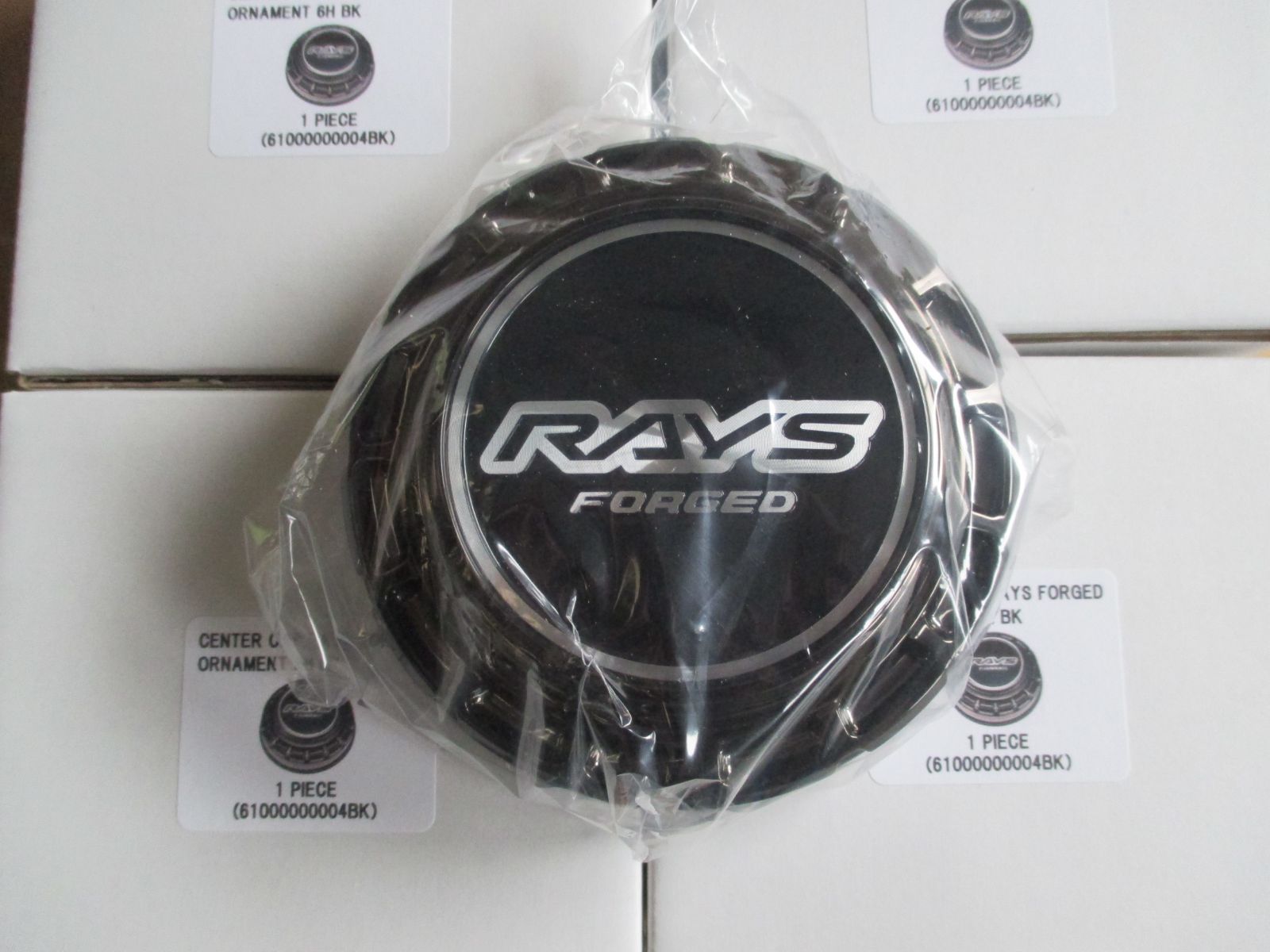 【在庫品】RAYS センターキャップ No.81 VR CAP MODEL-05（6H-139.7）VOLK RACING BK-Chrome 4個