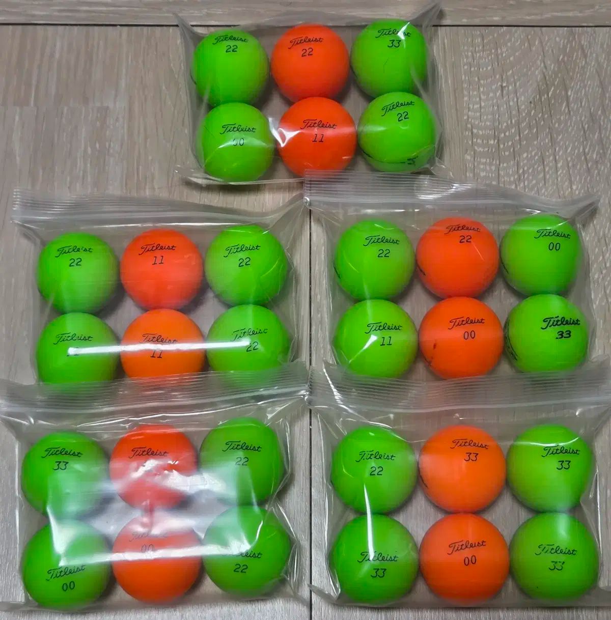 DESCENTE GOLF デサント サンバイザー 柏原明日架選手サイン入り Pin page