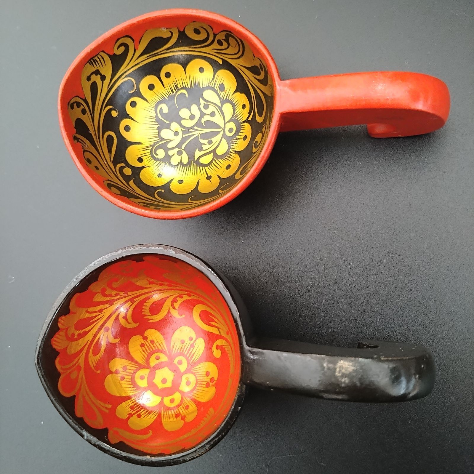 ロシア◇USSR伝統民芸品ホフロマ塗り◇小物入れ置物3点 - メルカリ