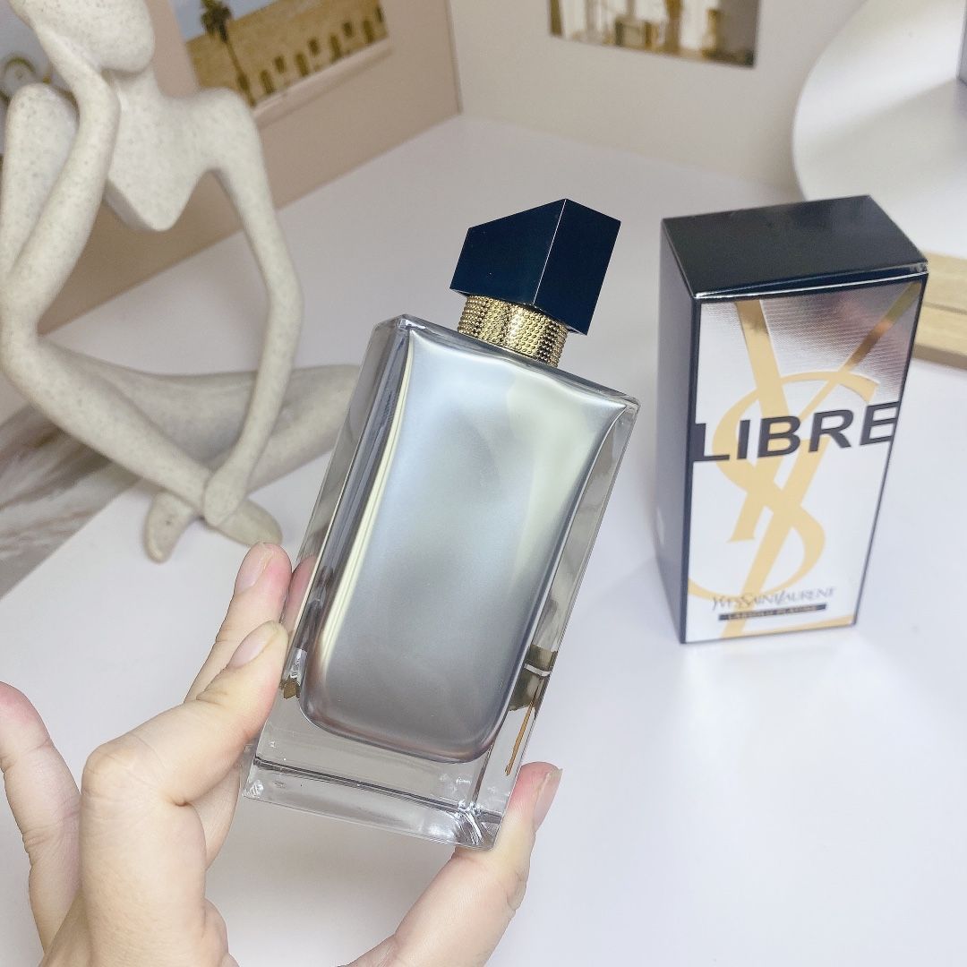 未使用新品 YSL イヴ・サンローラン リブレ ラプソリュ プラチナム