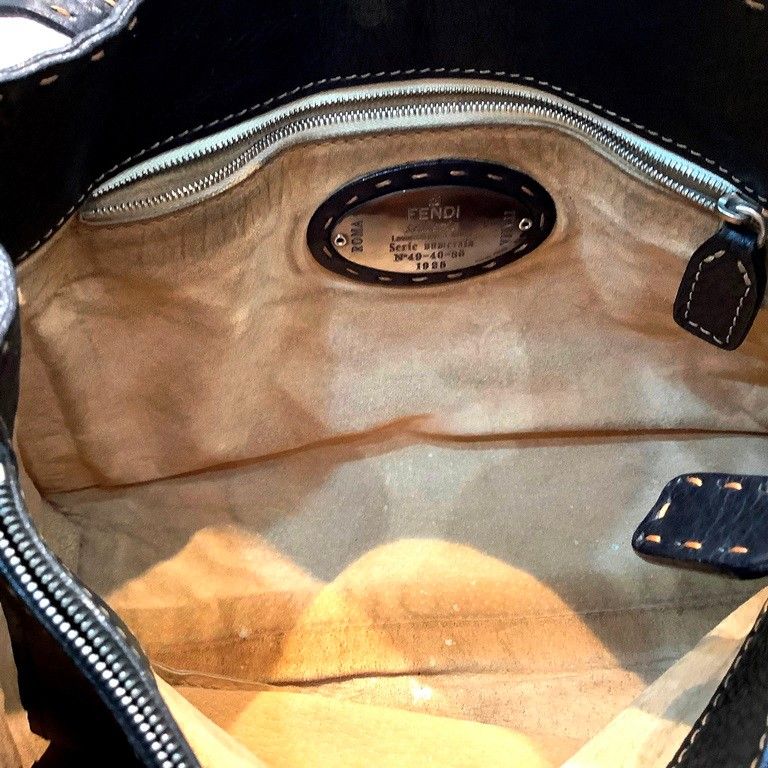 フェンディ（FENDI）セレリア ステッチ レザー トートバッグ