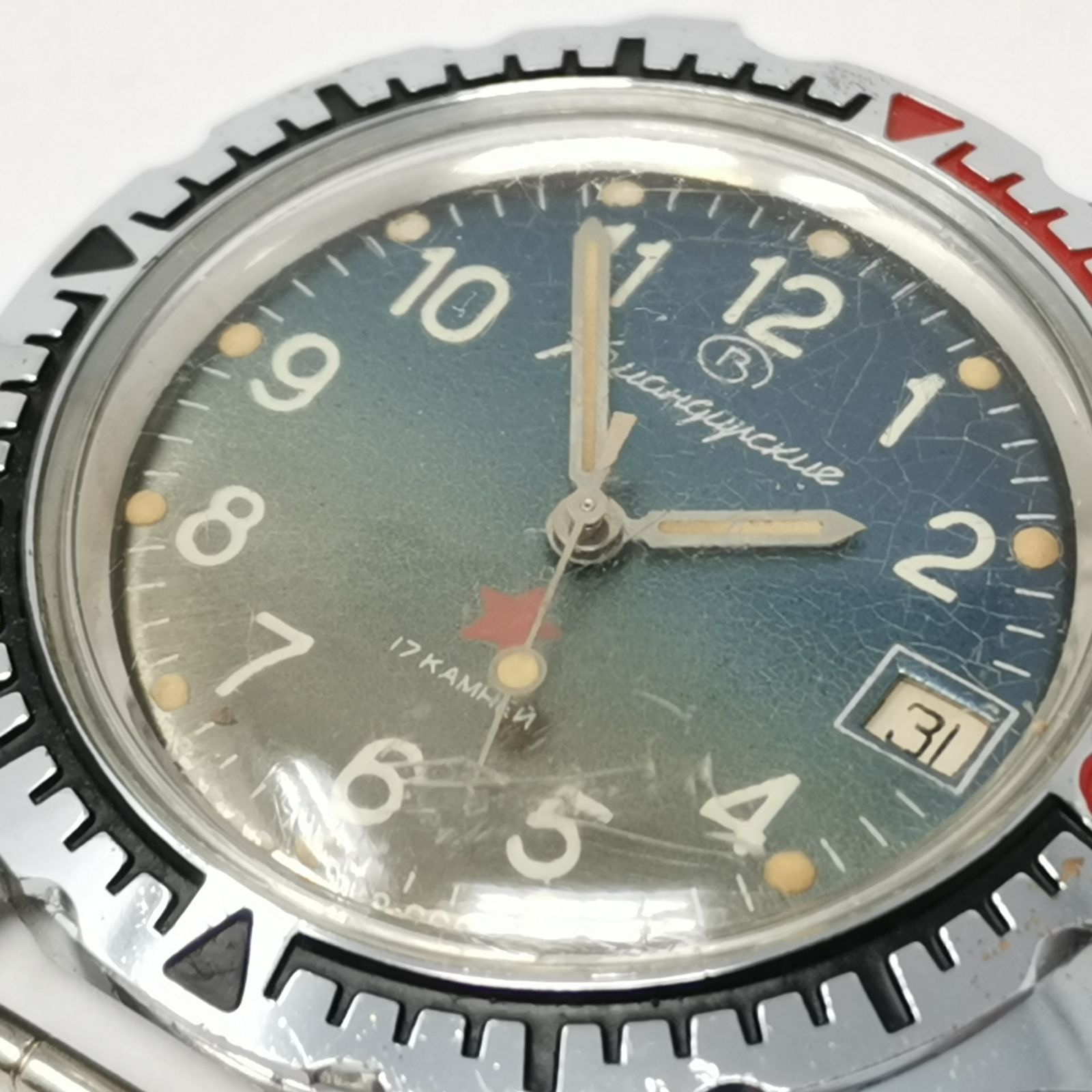 旧ソ連製 VOSTOK ボストーク コマンダスキー 17石 手巻き ブルー