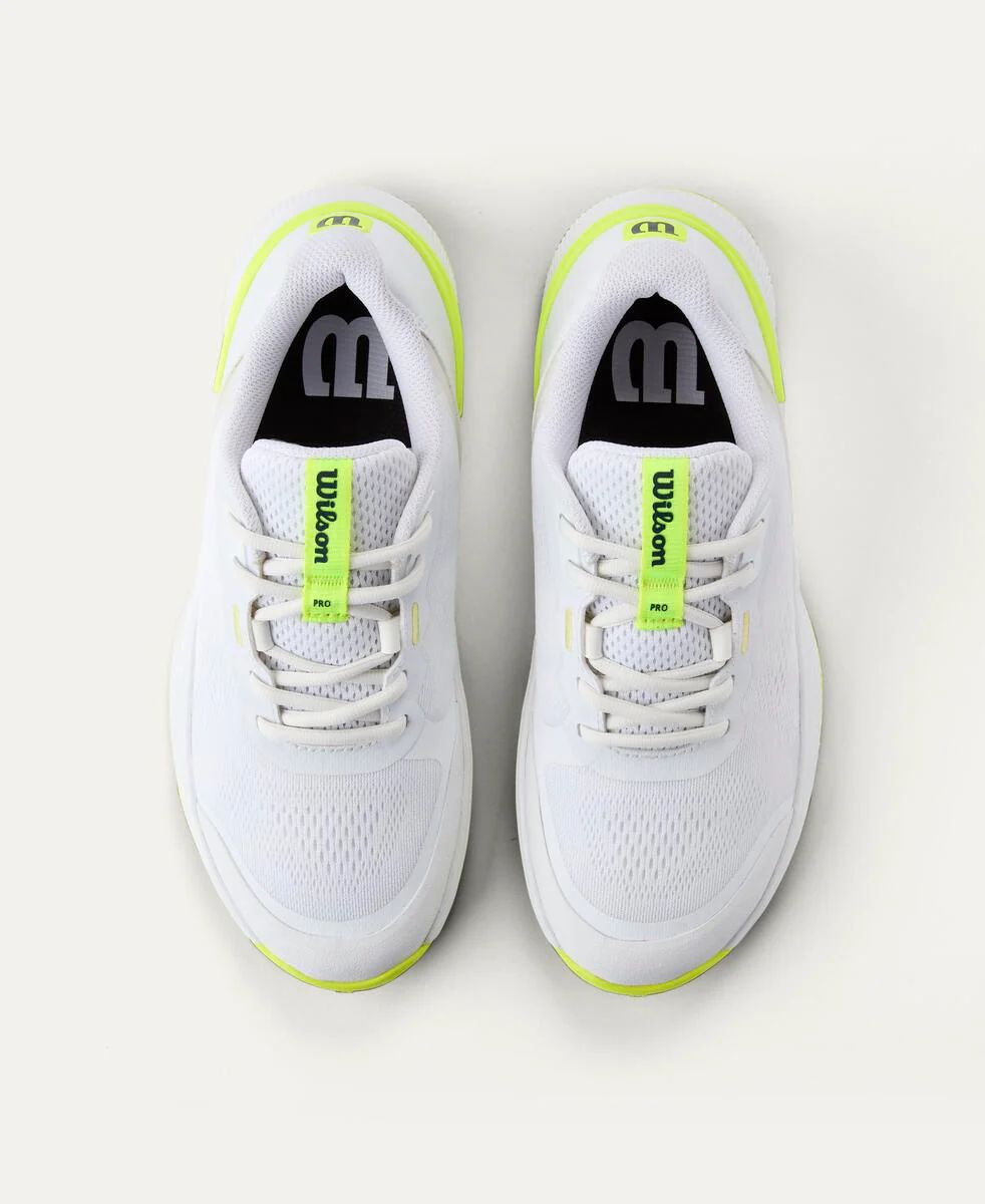 テニスシューズ