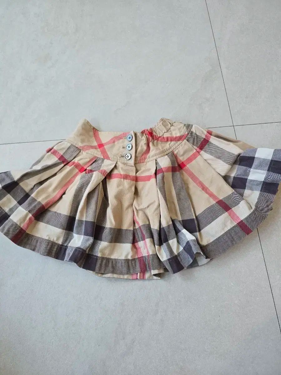BURBERRY バーバリー キッズ スカート 6y 116cm