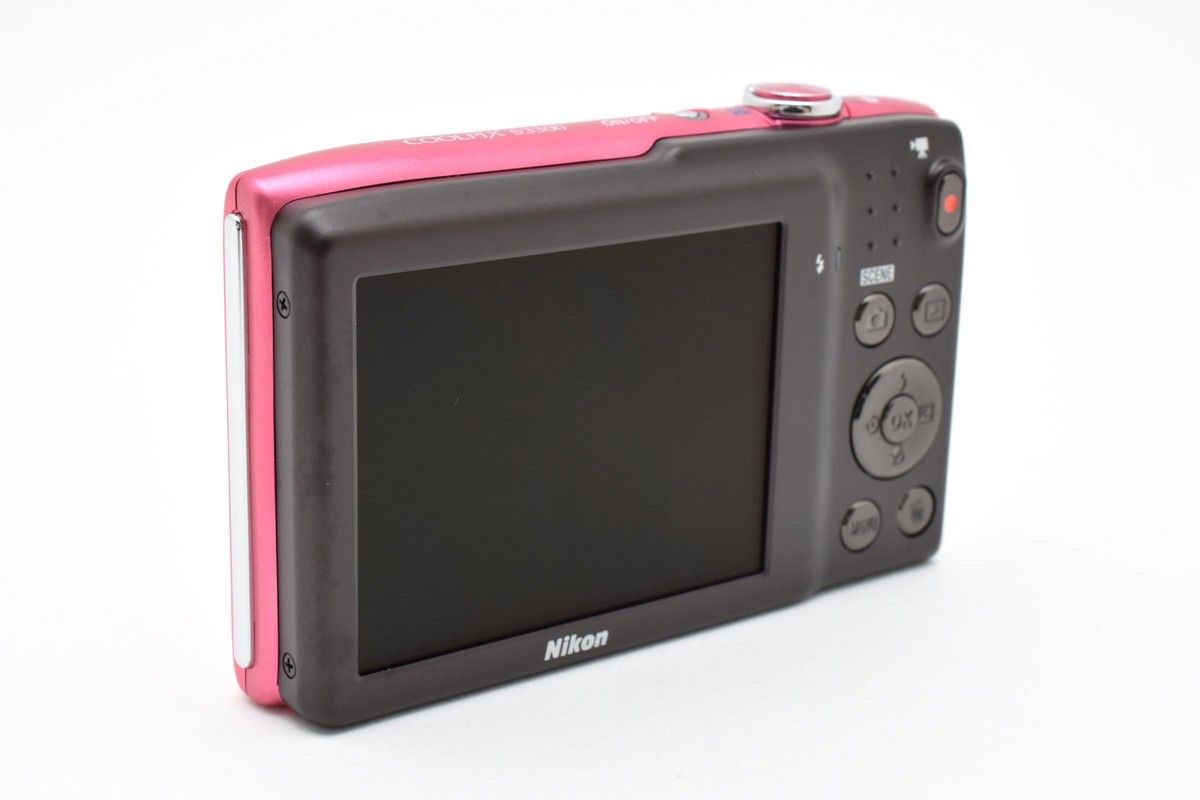美品】 Nikon COOLPIX S3300 美品】Nikon COOLPIX S3300 ターコイズ