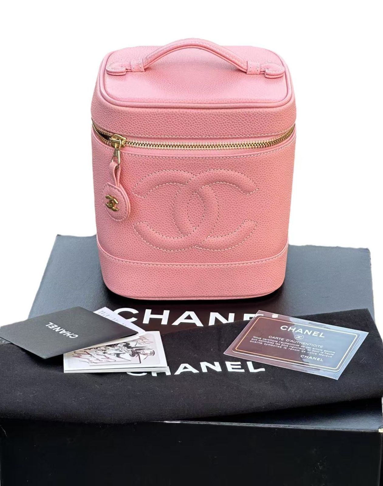 ◆本物シャネルCHANELヴィンテージVintageココマークCCゴールドG金具バニティコスメハンドバッグポーチキャビアスキン化粧箱ピンク金