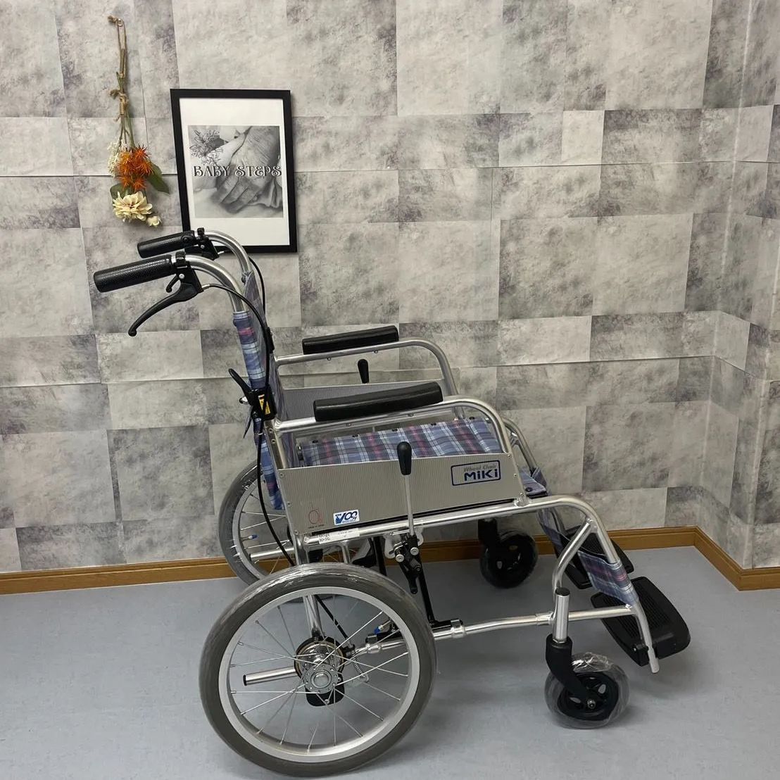 Miki 超軽量 介助型 車椅子 MC-43SK 中古 介護用品 中古車椅子 - メルカリ