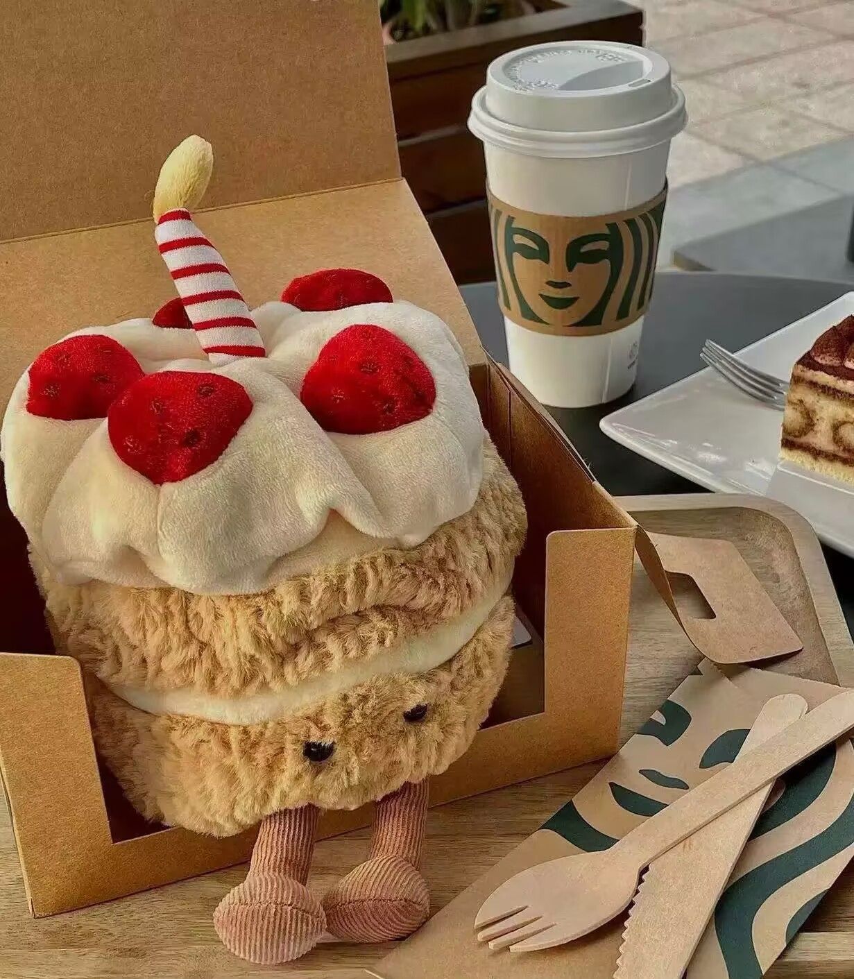 ジェリーキャット バースデーケーキ ぬいぐるみ クリームキャンドル付き おもちゃ 誕生日プレゼントWO880190