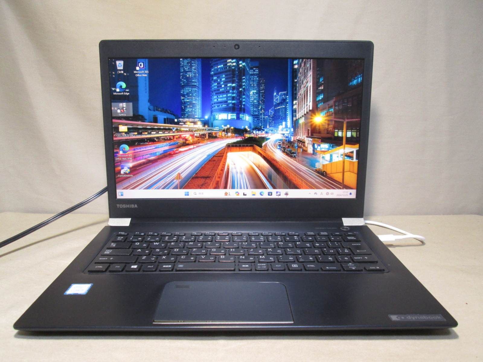 東芝 dynabook UX53/DL【M.2 SSD搭載】 Core i5 7200U
