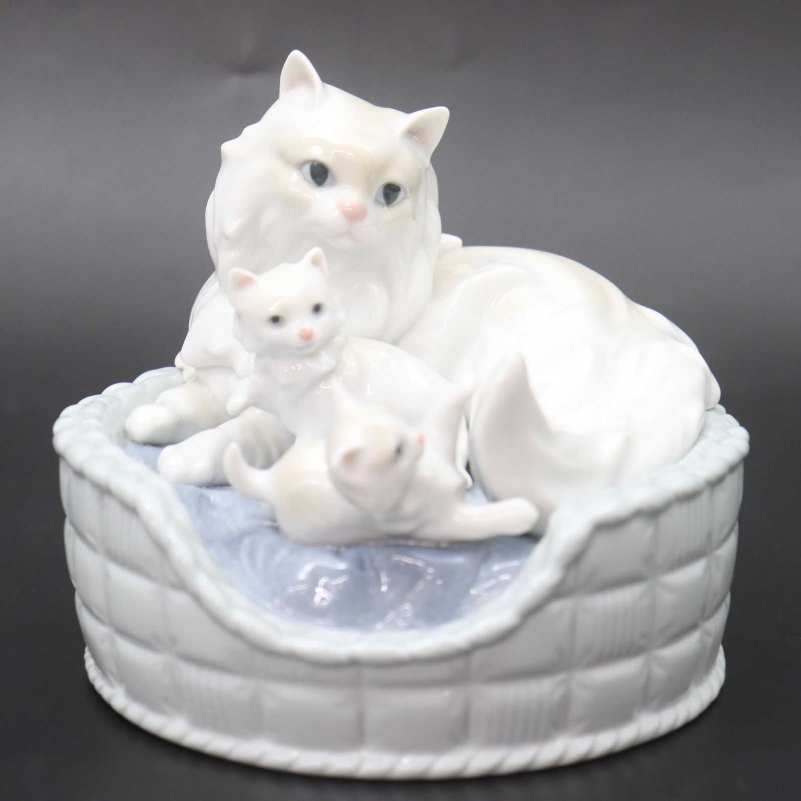 ITSQINP71A2G LLADRO リヤドロ ペルシャ猫の親子 6657 ネコ 子猫 陶器 陶磁器人形 オブジェ フィギュリン 置物 インテリア 飾り