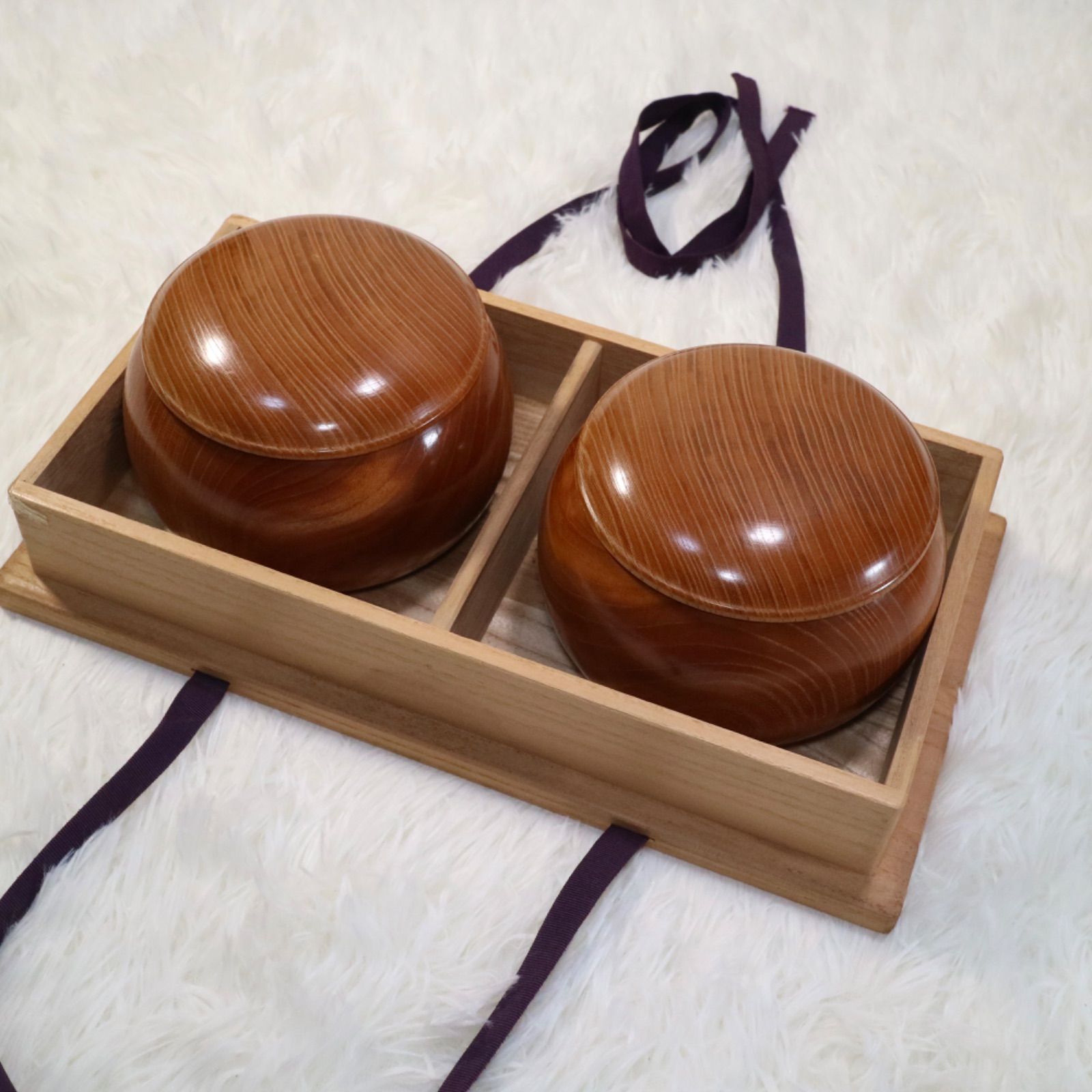 碁石 囲碁 蛤 那智黒 ハマグリ Amazon | 囲碁 日向特製蛤碁石那智黒碁石 31 実用 厚み8.4mm 木製本欅