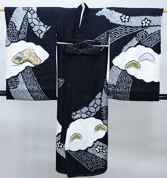 お宮参り 産着 男児 正絹 のしめ 着物 高級 綸子地 絞り 総刺繍 鷹