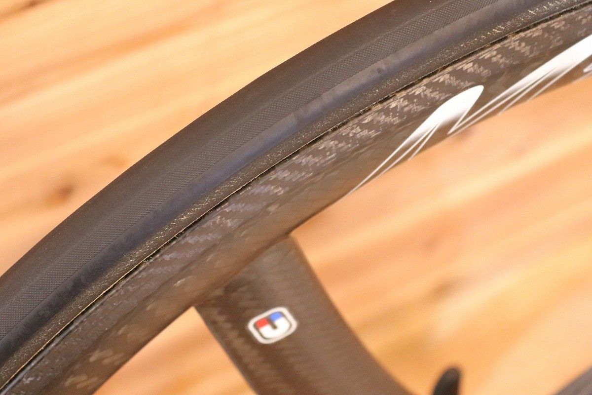 ゼンティス カーボンホイール ゼンティス SQUAD 4.2 Silver Line 東欧生まれのオールラウンド