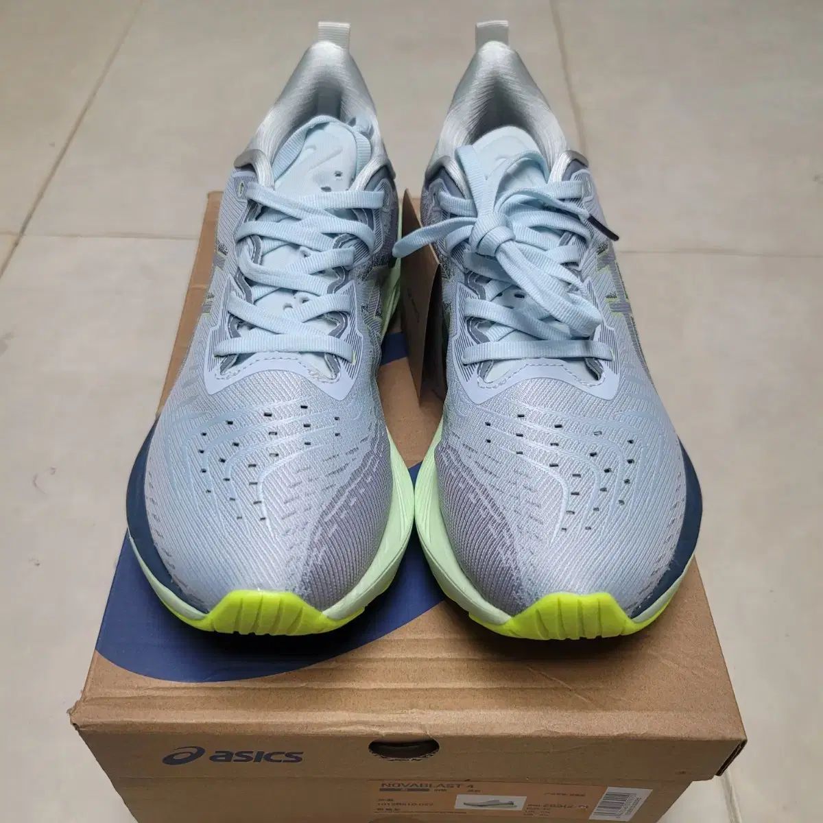 アシックス ノヴァブラスト4 265mm