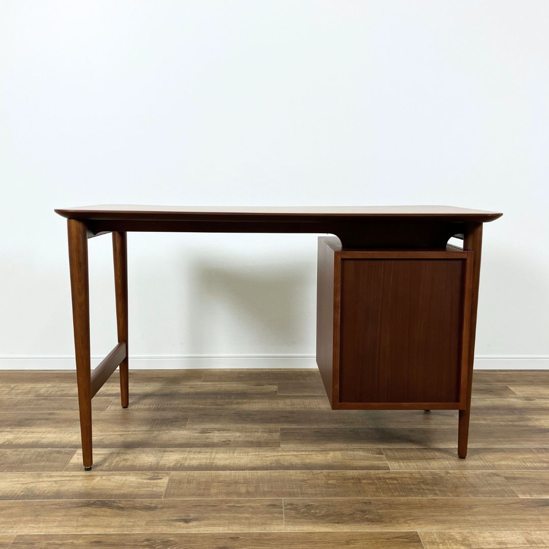 Furniture BROOKS