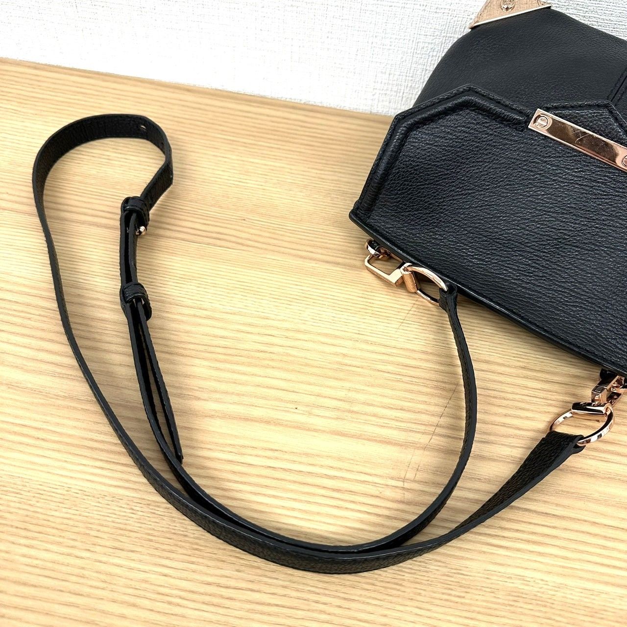 ♪ ALEXANDER WANG アレキサンダーワン レザー シボ革 ショルダーバッグ ピンクゴールド金具 - メルカリ