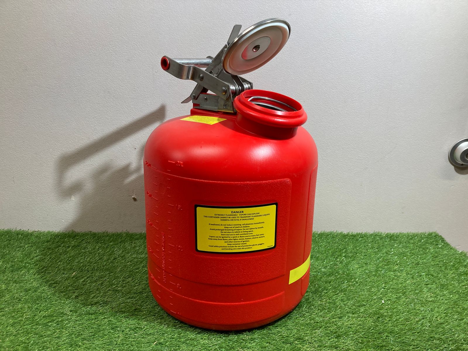 1個限り エスコ EA991JF-5 19.0L 5ガロン廃油缶 アクトツール富山店 BR