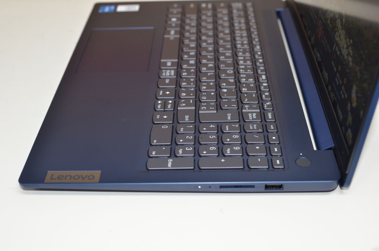 Lenovo/ノートパソコン/SSD512GB/Win11/カメラ 第8世代i7✨️Win11/SSD