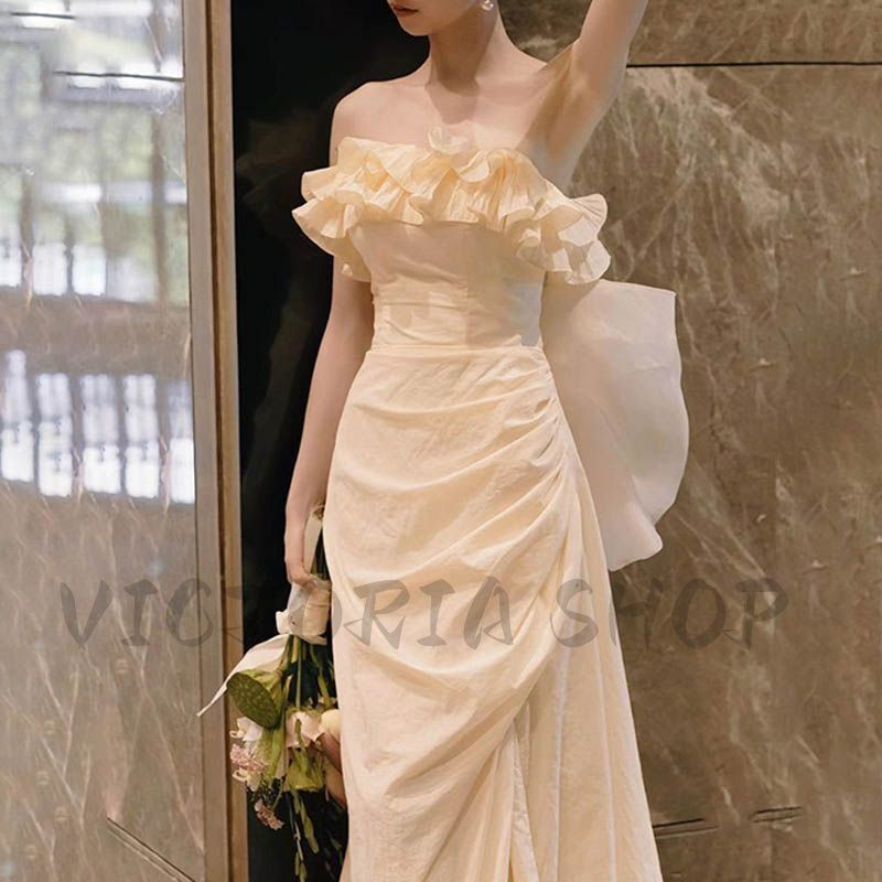 ♥ ウェディングドレス 花嫁 二次会 ウエディングドレス 結婚式 ロングドレス ライトドレス クリーム オフショルダー フリル タイト 細身 挙式 前撮り 披露宴 ブライダル