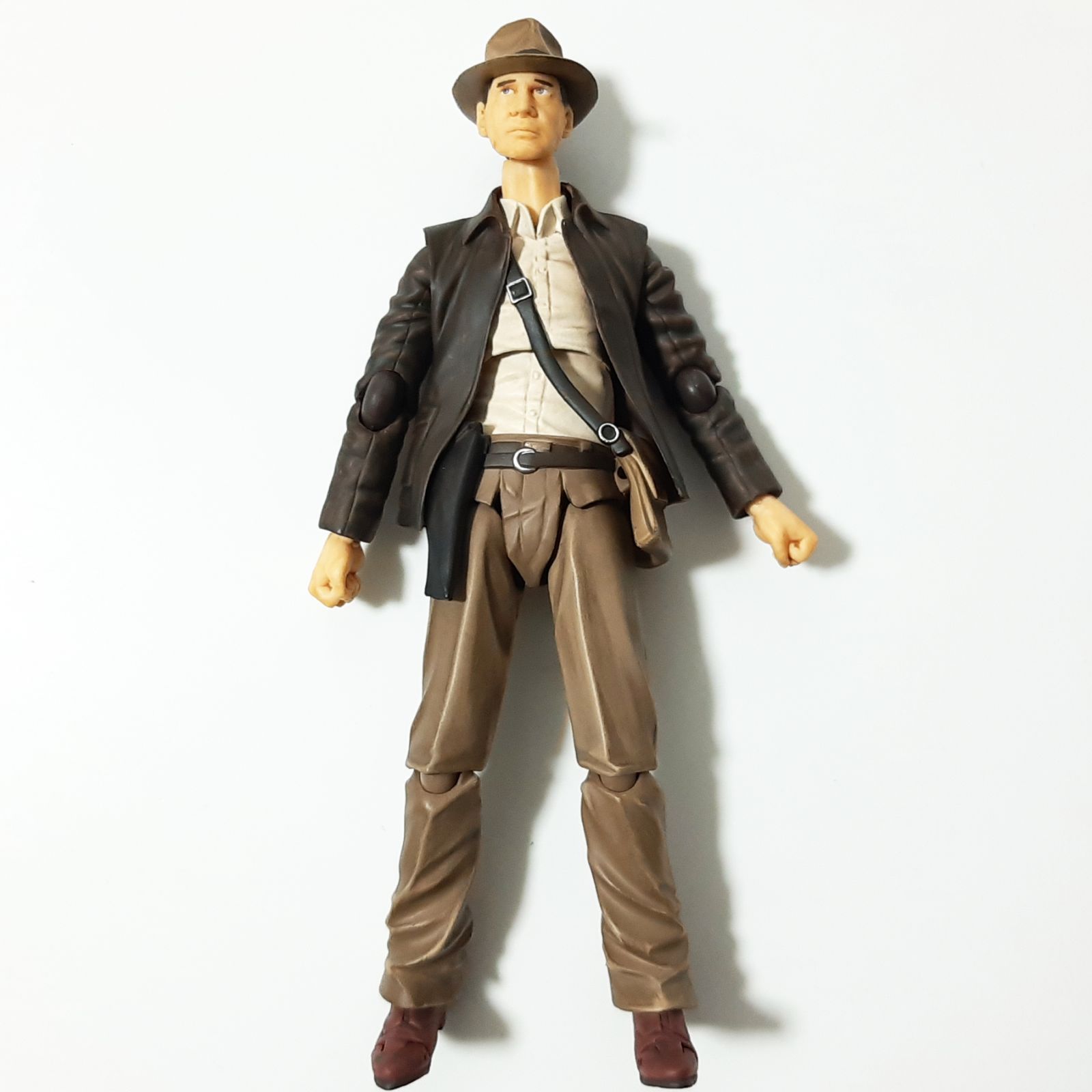 Max Factory - figma(フィグマ) 209 インディ・ジョーンズ 完成品 可動フィギュア マックスファクトリー Amazon.co.jp: figma インディ・ジョーンズ (ノンスケール