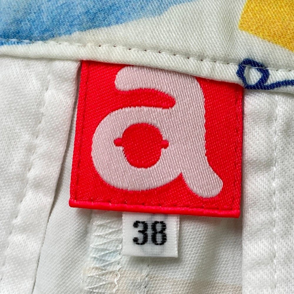 サイズ：38 ARCHIVIO アルチビオ ショートパンツ 総柄 ホワイト