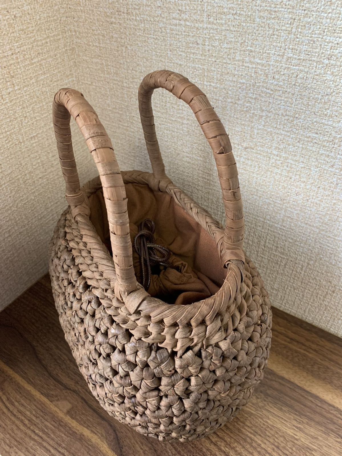 国産山葡萄籠バッグ花編み巾着タイプ内布固定式持ち手一番皮