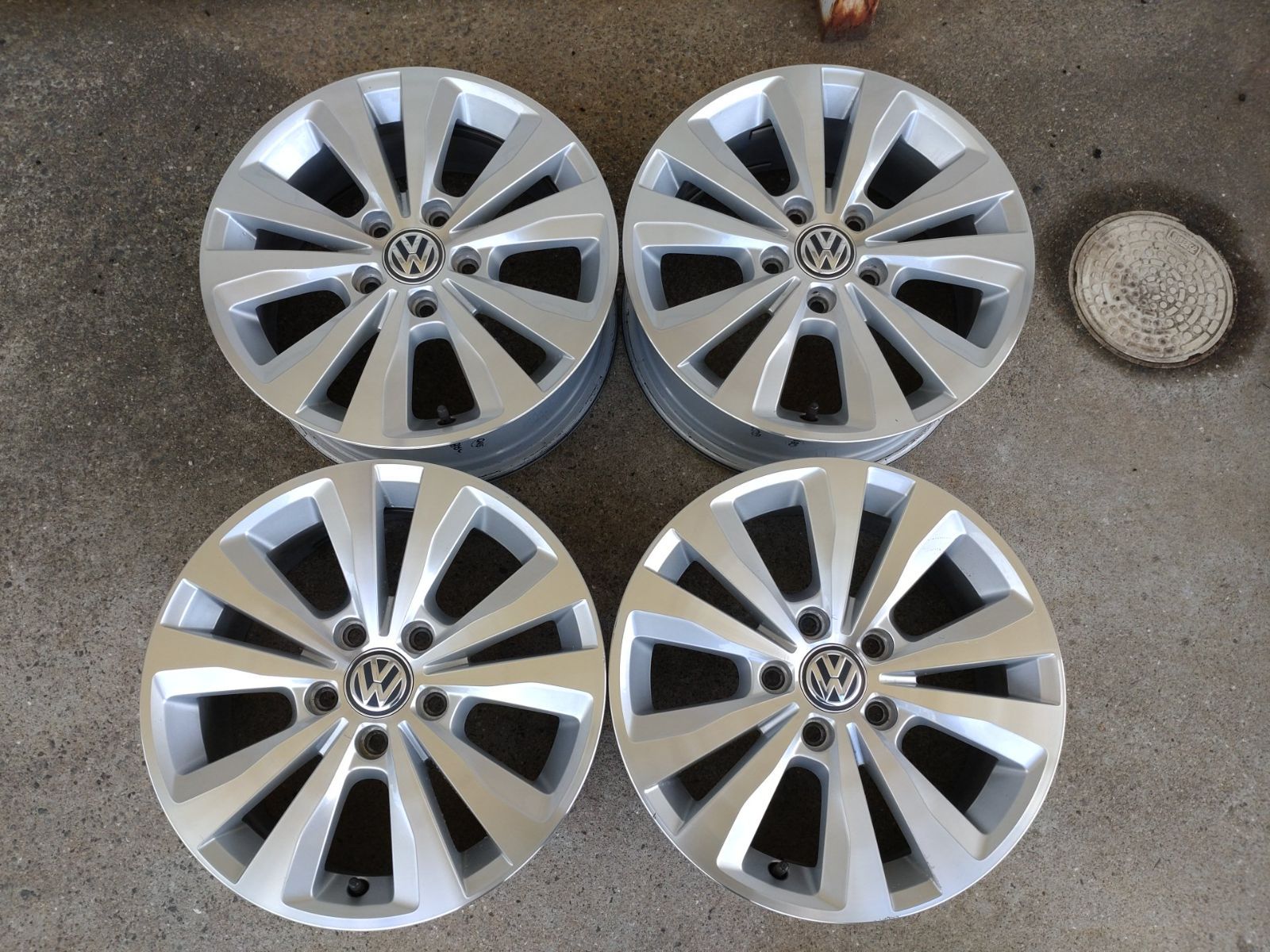VW フォルクスワーゲン ゴルフ7 純正 16インチ 6.5J 46 112-5H 4本セット