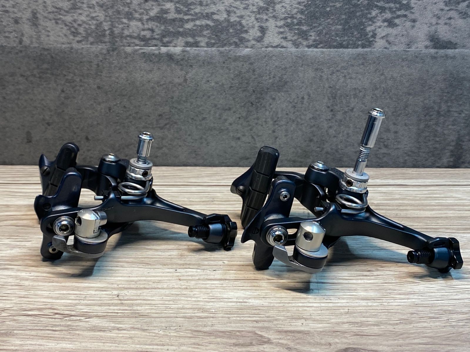 シマノ　アルテグラ　6700　キャリパーブレーキ　カーボン用 BR 8100 キャリパーブレーキ アルテグラ : SHIMANO(シマノ