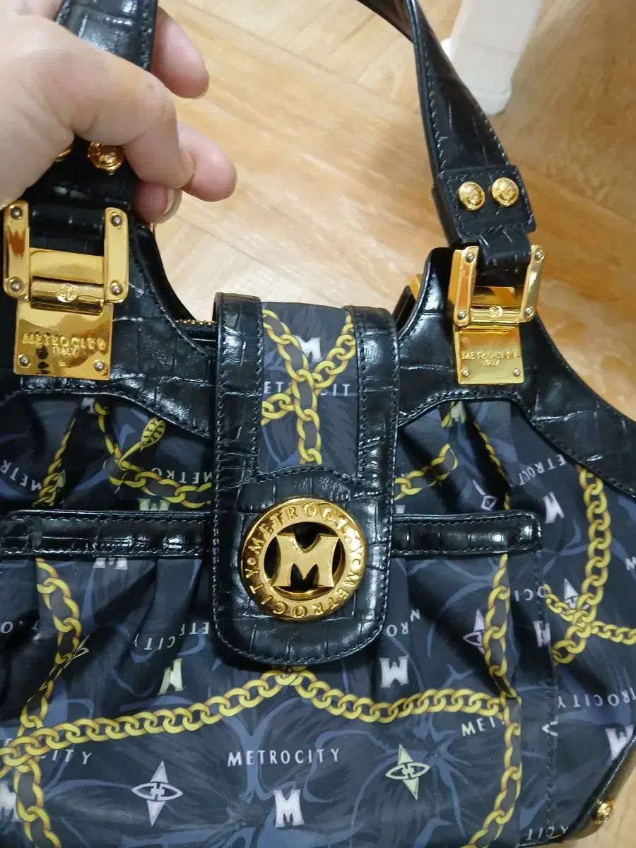 メトロシティトートバッグ