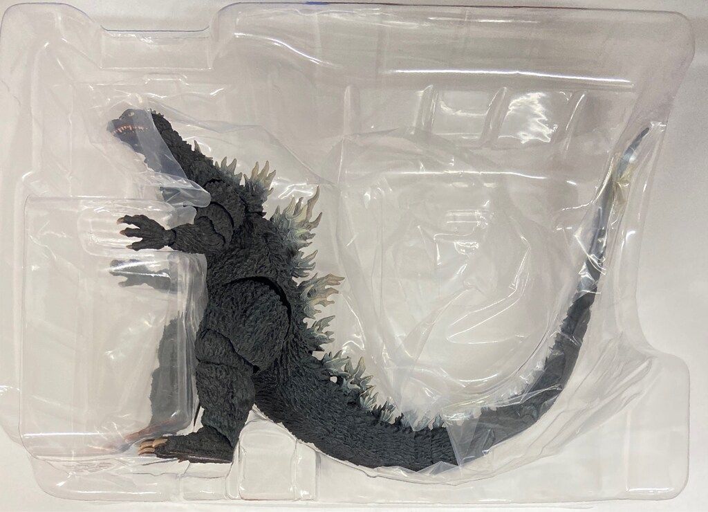 【☆まもなく終了！最終値下げ！】ゴジラ2002（モンスターアーツ） バンダイ ☆まもなく終了！最終値下げ！】ゴジラ2002（モンスターアーツ