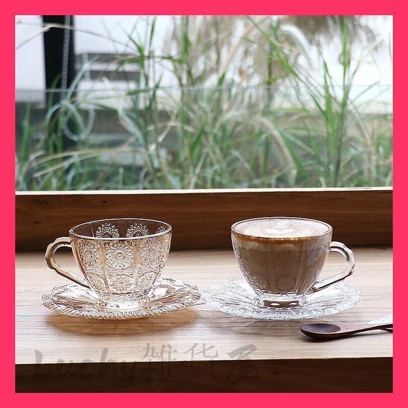 【希少】ホワイトレース ハンドル付き 盛り上げ グラス カップ ソーサー 希少】ホワイトレース ハンドル付き 盛り上げ グラス カップ