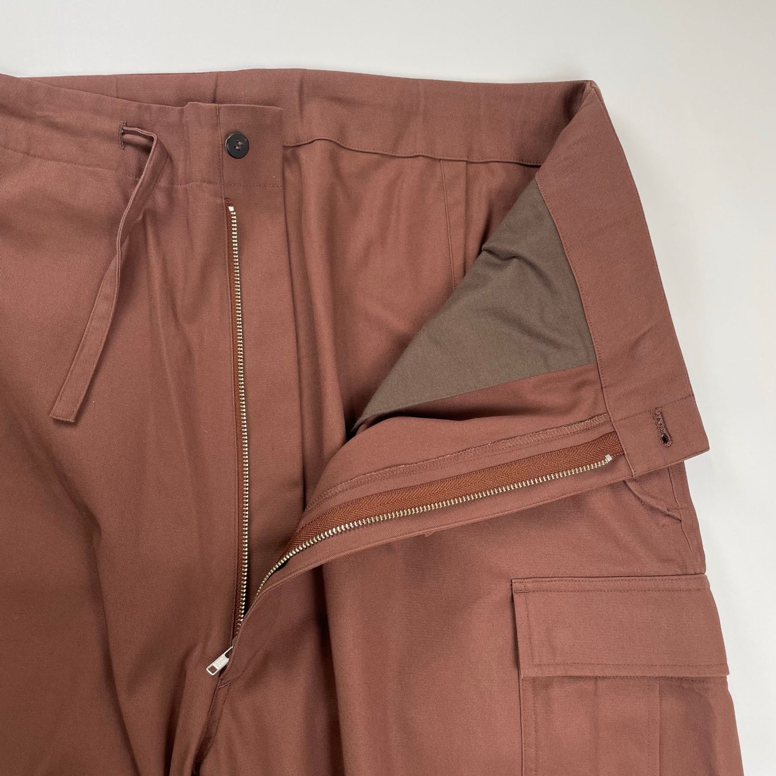 Cale カル / コットンギャバジンカーゴパンツ L'ECHOPPE取り扱い 参考