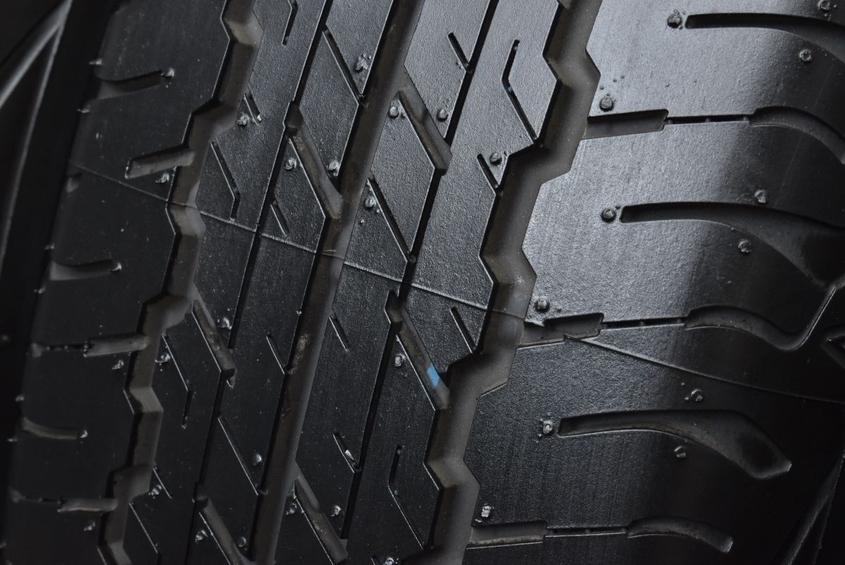 新車外し 2022年製 ダンロップ グラントレック AT20 195/80R15 JB74 シエラ 純正 15インチ 5H 139.7 ガンメタ 4本セット 002 9 新車外し 2022年製 ダンロップ 2本 中古タイヤ 195&frasl;80R15ジムニーシエラ