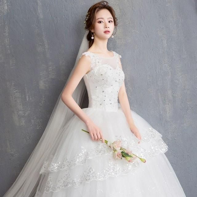 ウェディングドレス 背開き 編み上げ Aライン 花嫁 結婚式ドレス ロング マキシ丈 花柄 チュール 姫系ドレス 20代30代40代