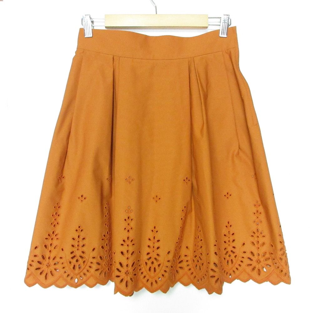 美品　フォクシーニューヨーク　ブロッサムスカート　ベージュ　38 FOXEY NEW YORK - 【美品】フォクシー ニューヨーク 膝丈