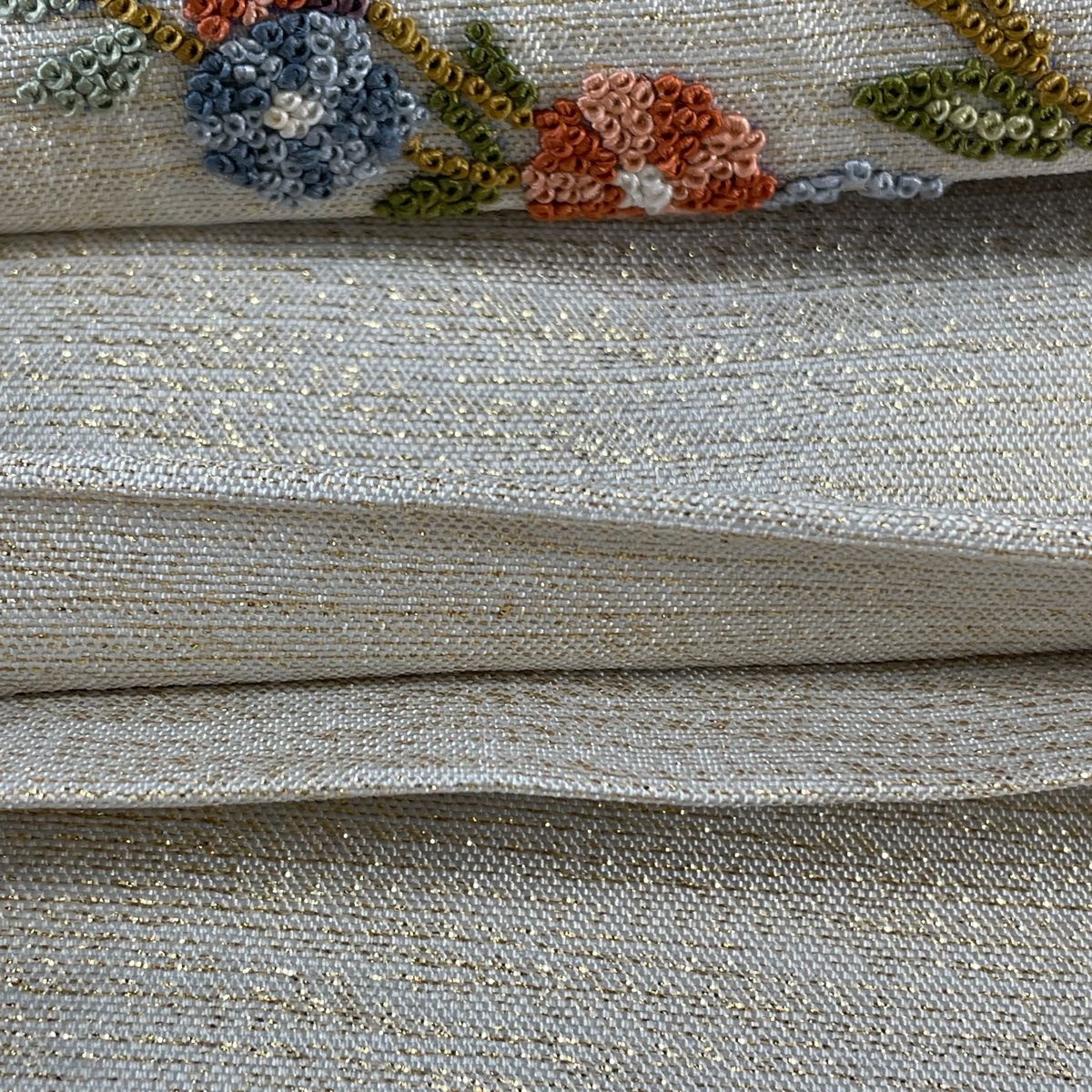 金糸 刺繍