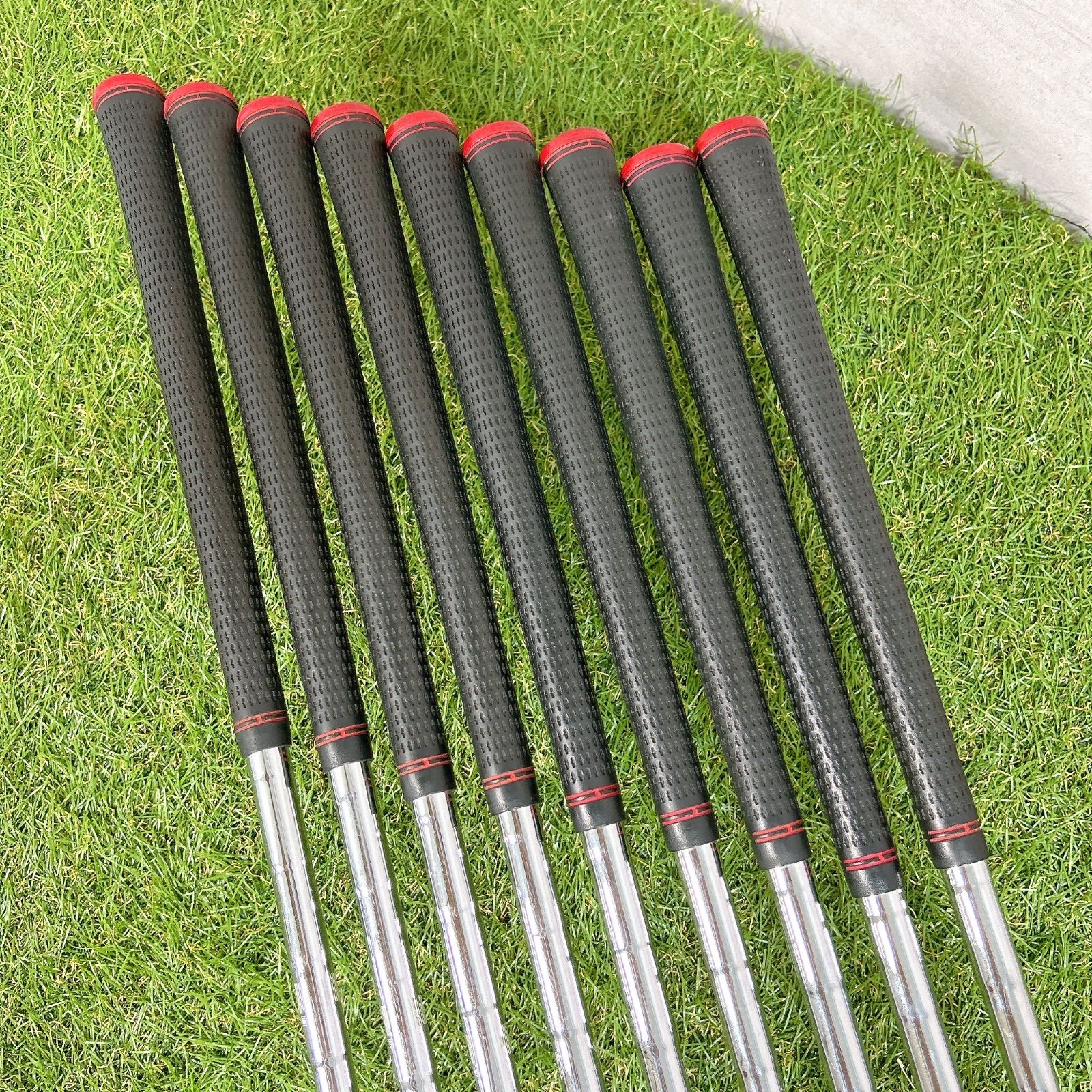 【最新の】 Z525 スリクソン メンズ ゴルフ アイアンセット 9本 R 一流の素材、 完璧な品質。