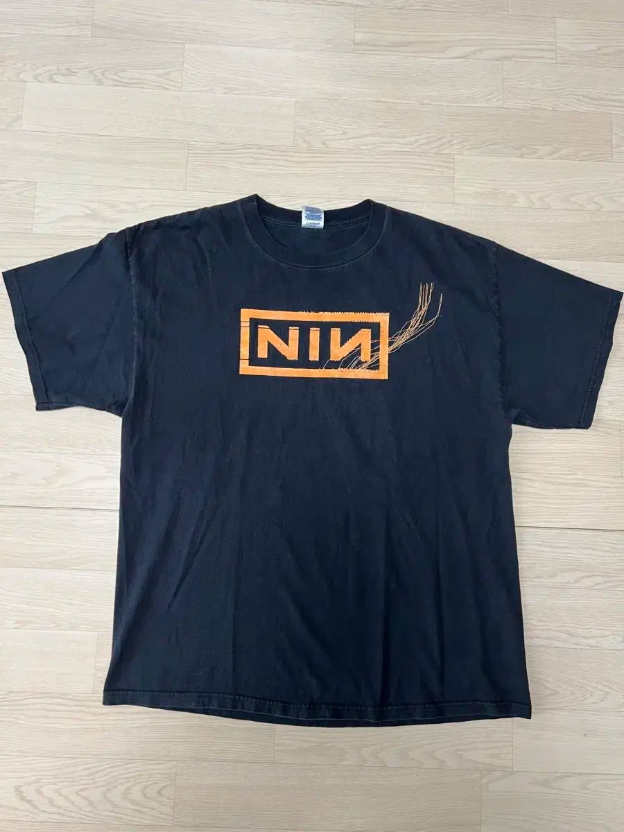 ヴィンテージ 2005 NIN バンドTシャツ XL サイズ