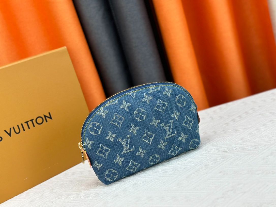 Louis Vuitton ポーチ ポシェット・コスメティック PM