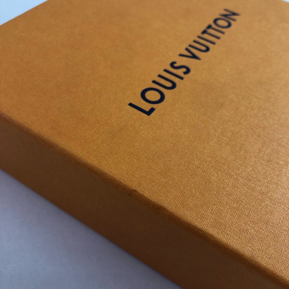 ブラック レッド