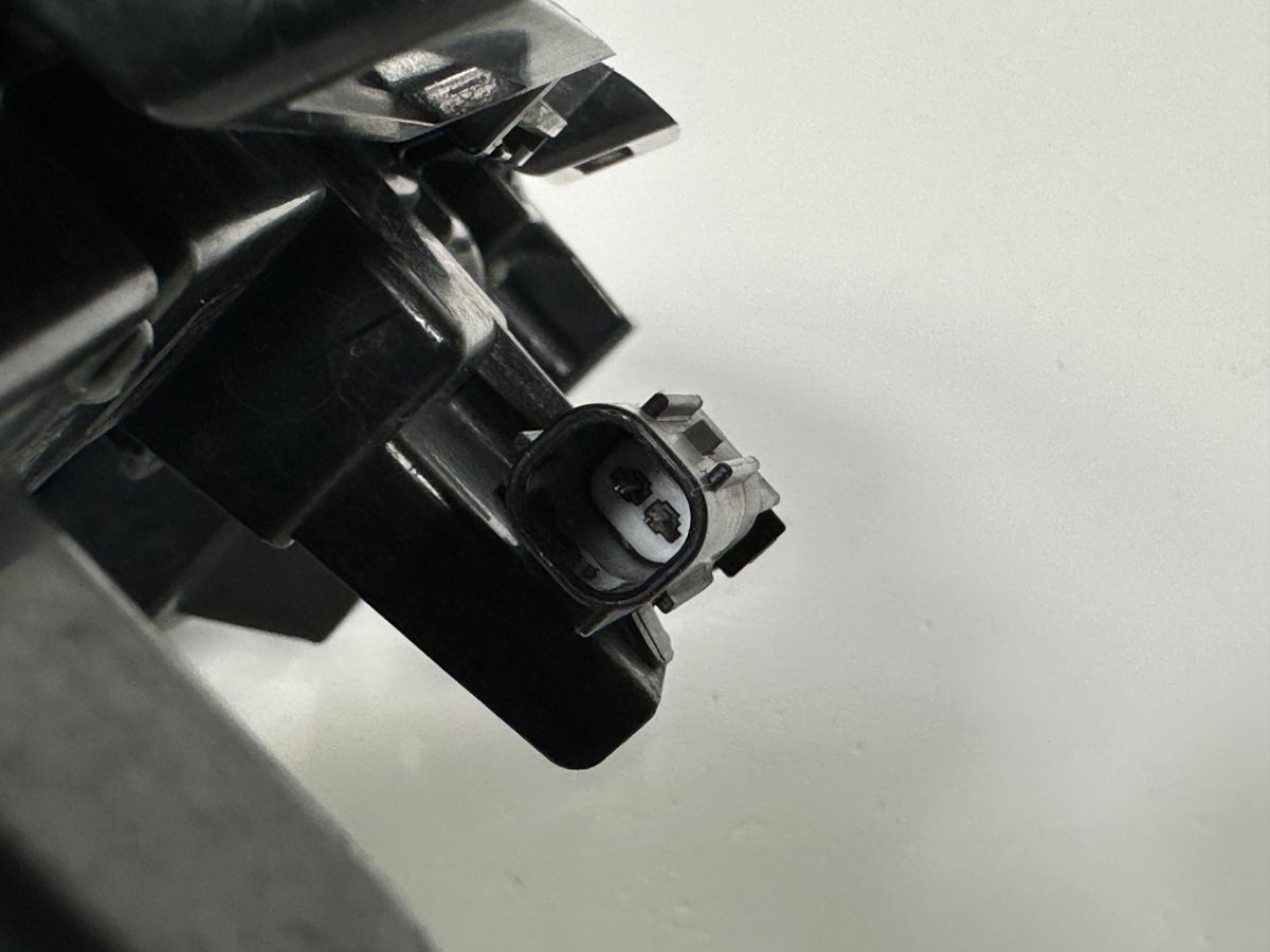 左デイライト Assy