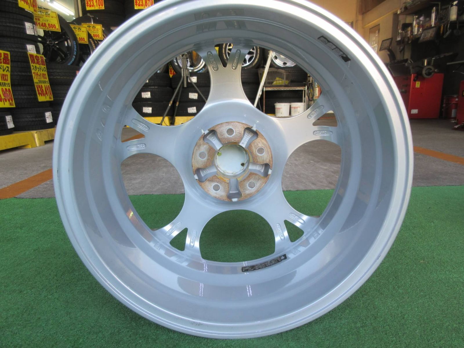 目立った傷も無く程度良好です♪