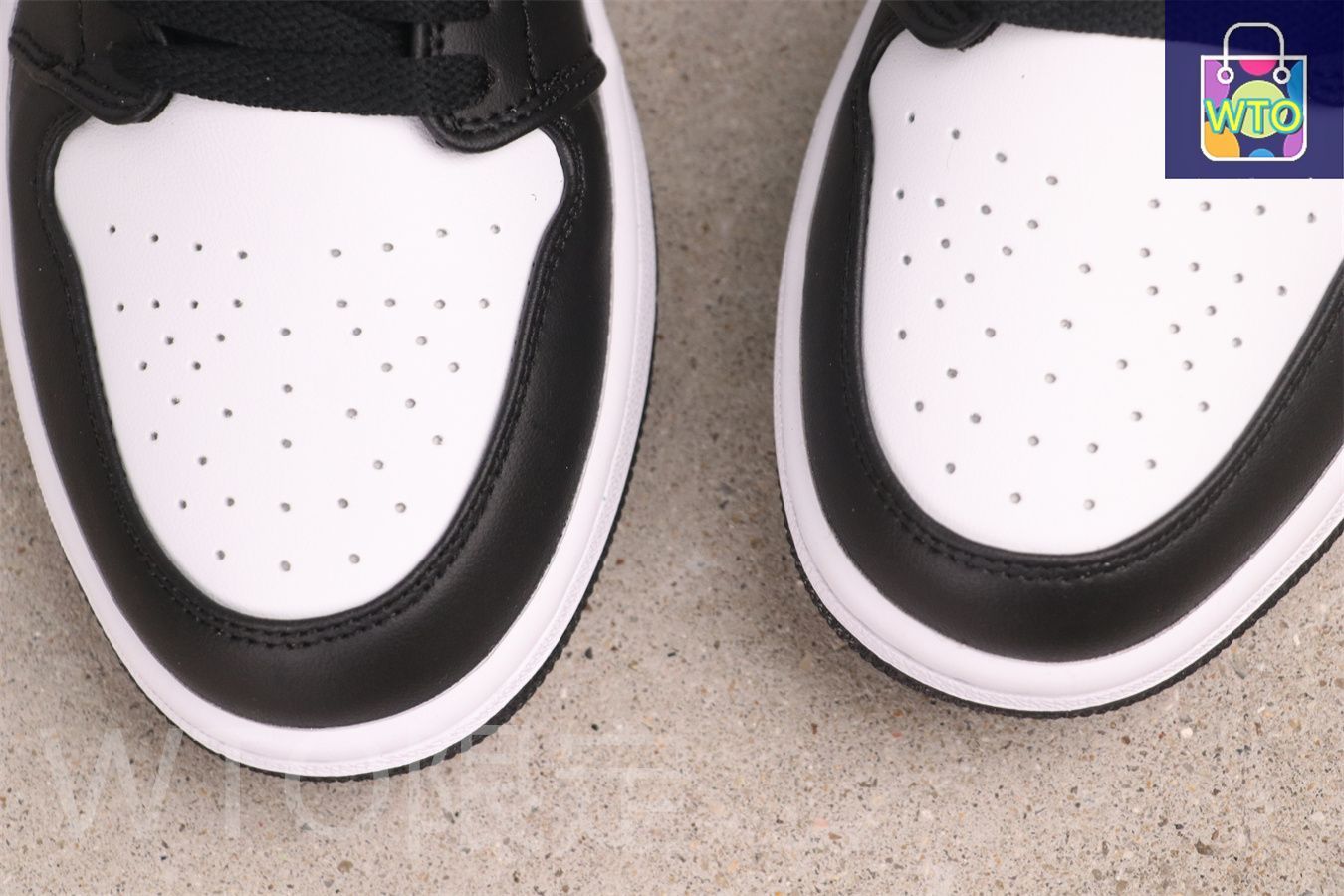 今日特価】Jordan エアジョーダン aj1 AJ1 553558-040 白黒