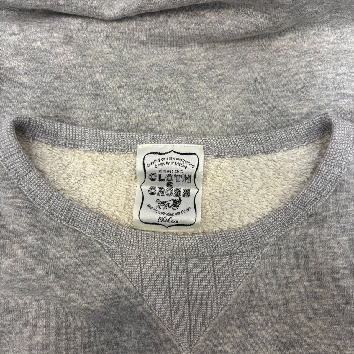 クロス & クロス CLOTH&CROSS HOG & WaR ハグオーワー Vガゼット