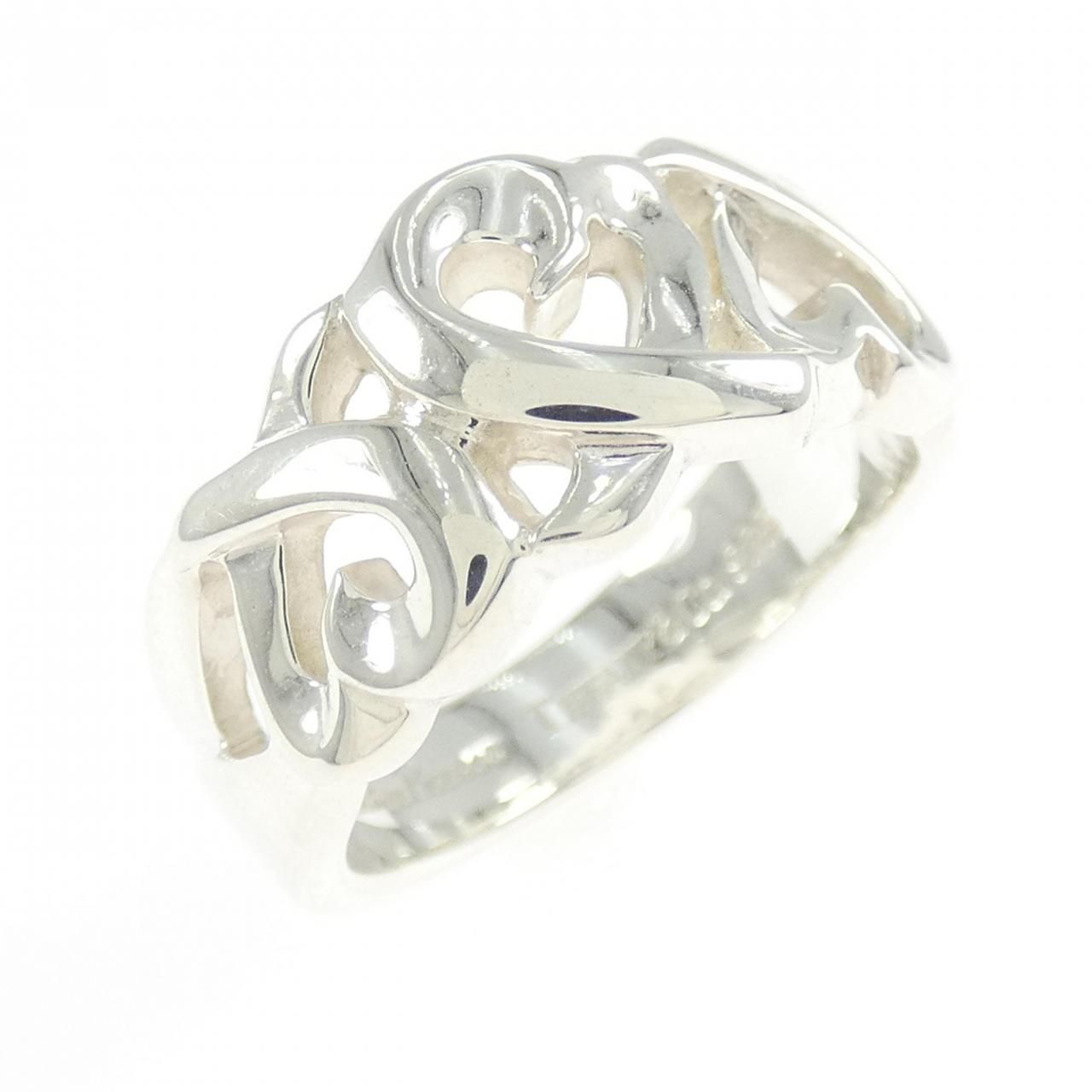 ティファニー トリプルラビングハート リング