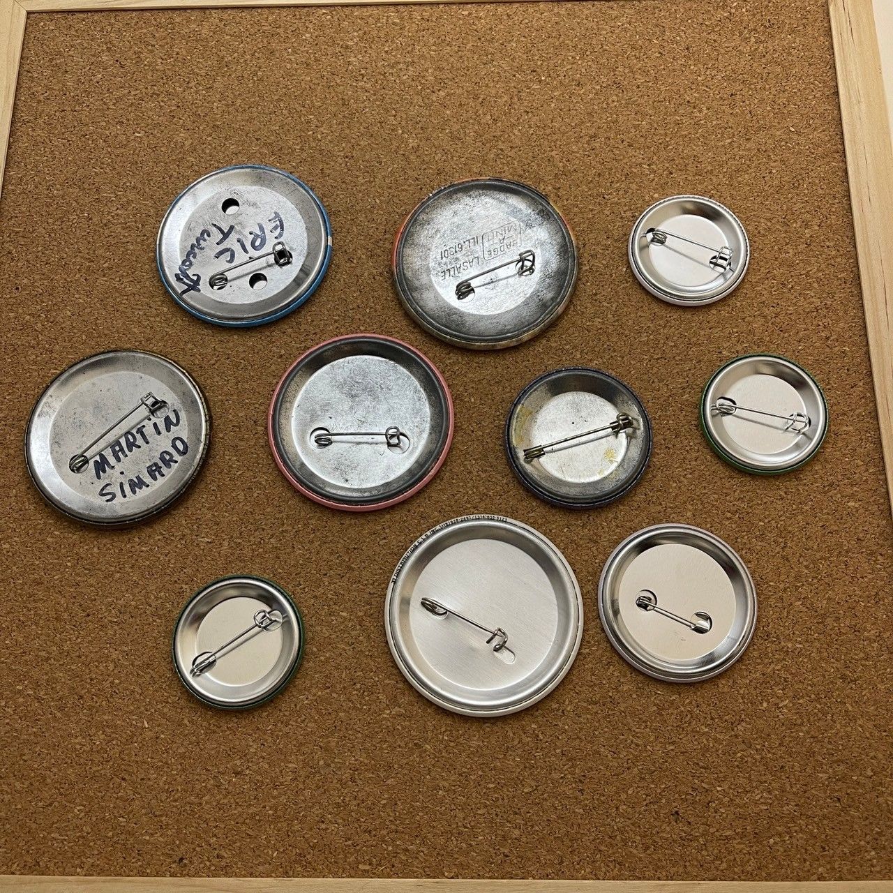 ジャンク缶バッジ100個OVER ／USA VINTAGE Jefferson Shine On Pinback メッセージ ビンテージ 缶バッジ 缶