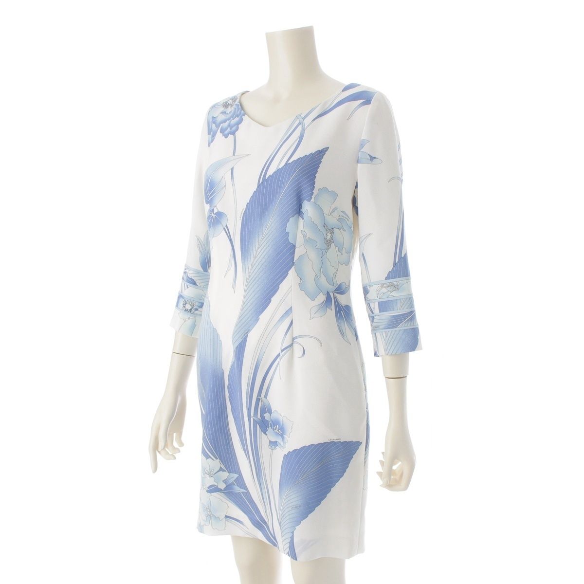レオナール カンカン フラワー 花柄 総柄 ワンピース ドレス 0390320 ホワイト ブルー 38